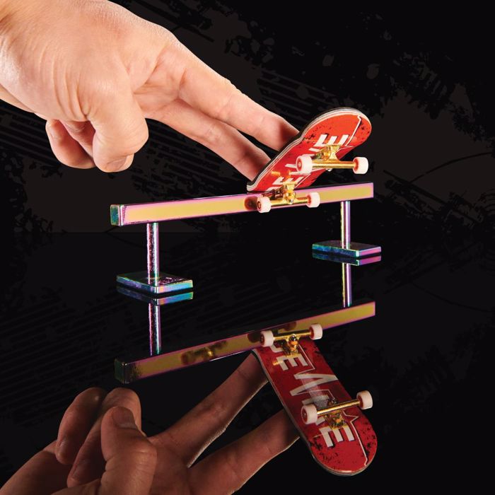 Tech Deck Epangelmatiki Seira  Daily Grind me 3 empodia -rampes